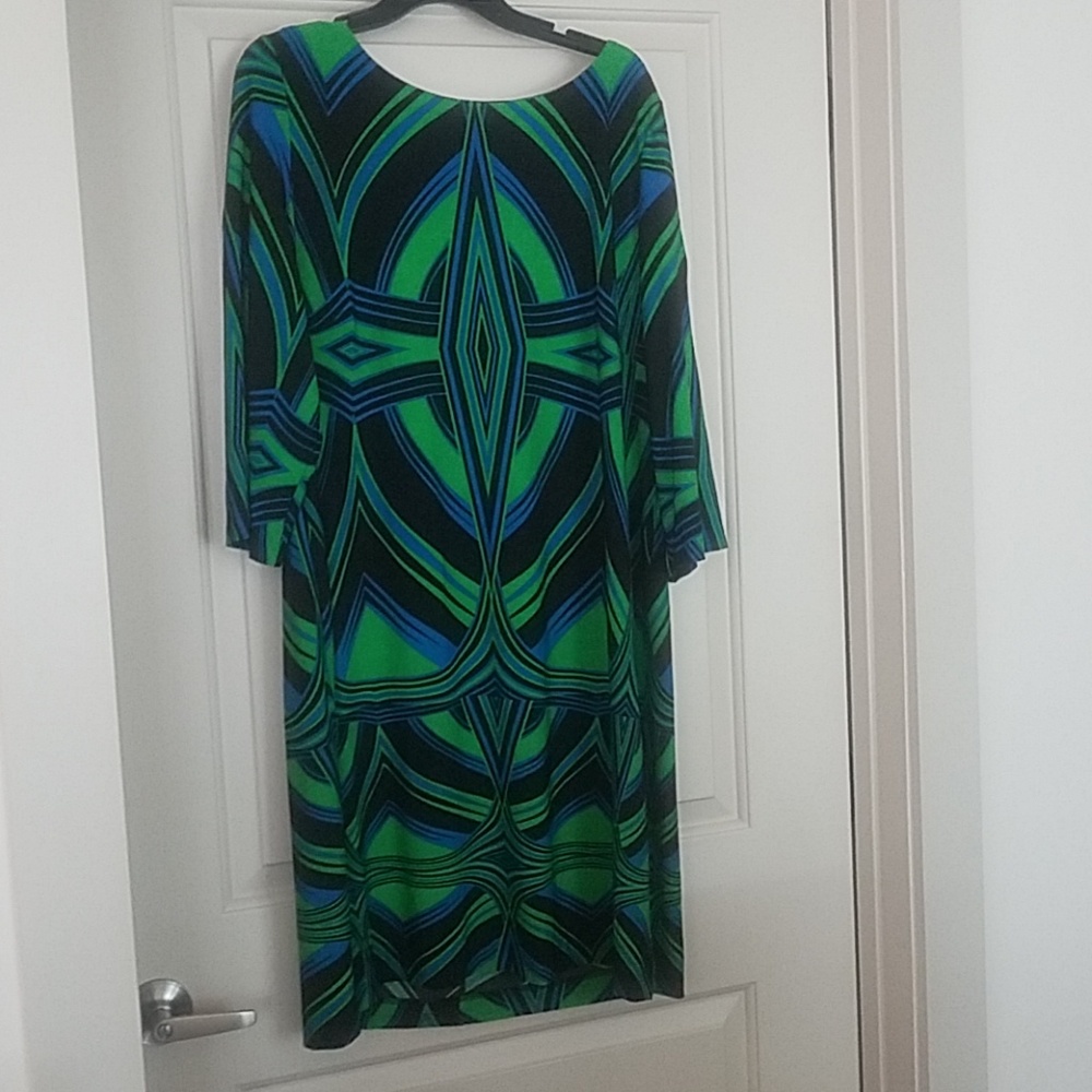 Dress - Picture 3 of 7